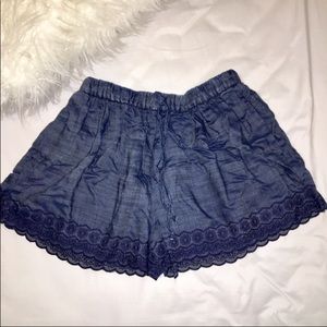 GAP comfy short pants